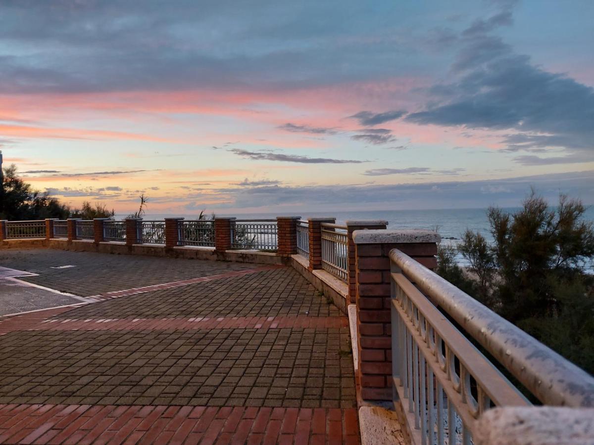 I Tre Marchi Rooms Camera Sabbia Termoli Exterior foto
